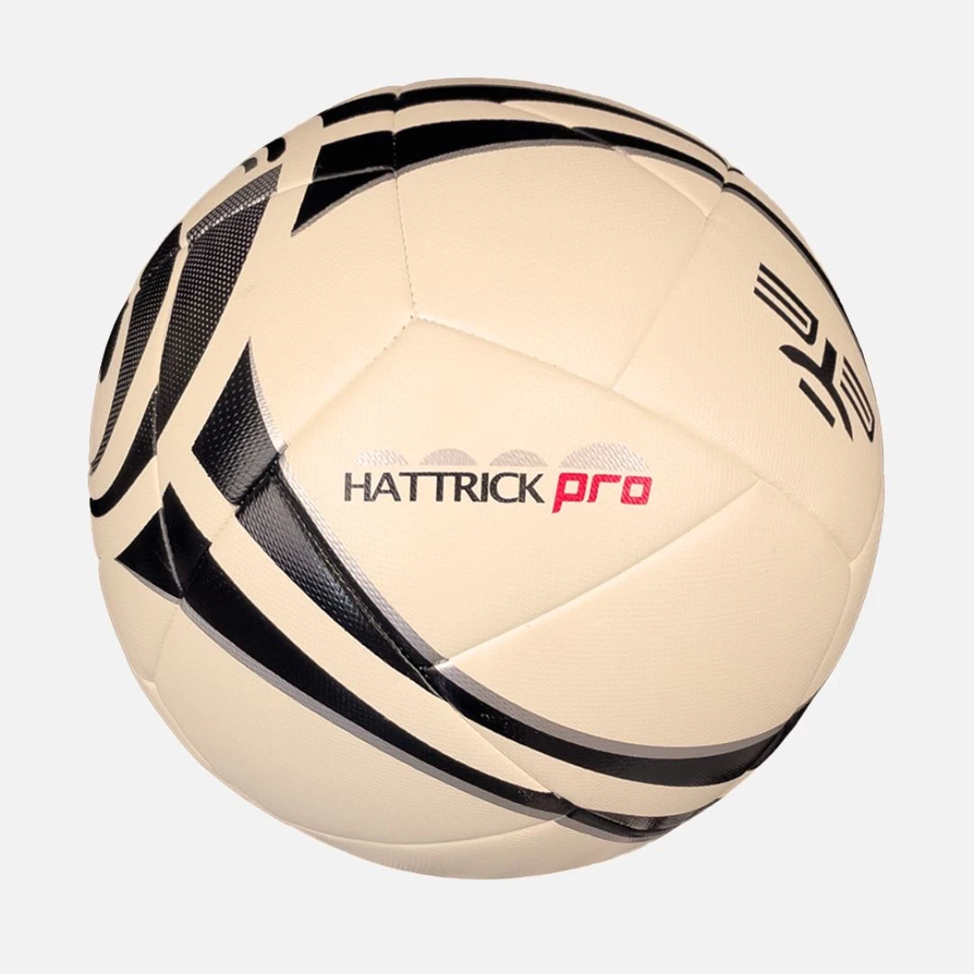 Hattrick Pro Ball (Black/White)
